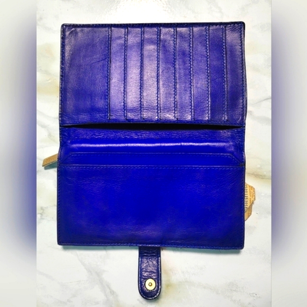 Bottega Veneta Intrecciato Weave Leather Wallet - Picture 3 of 16